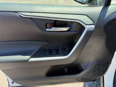 Certified 2025 Toyota RAV4 XLE FWD image 26