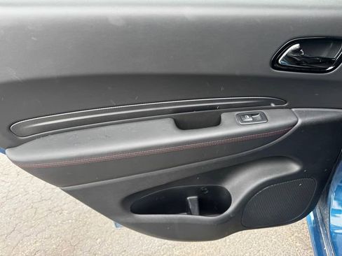 Certified 2023 Dodge Durango GT image 21