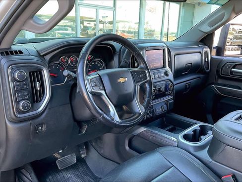 Used 2021 Chevrolet Silverado 2500 LTZ w/ LTZ Texas Edition image 17