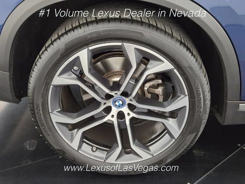 Used 2023 BMW X5 xDrive45e w/ Executive Package AWD/4WD image 10
