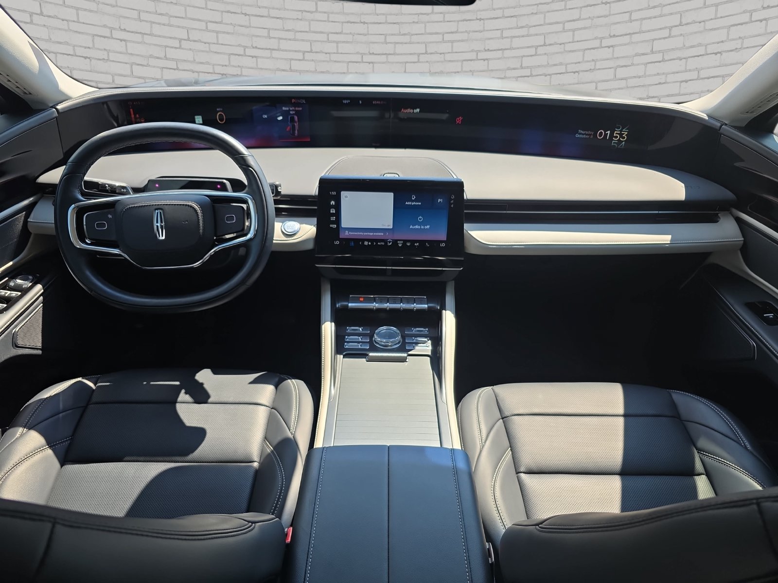 Used 2024 Lincoln Nautilus Premier AWD/4WD image 10