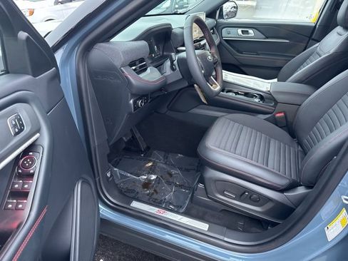 New 2026 Ford Explorer ST-Line w/ ST-Line Street Pack image 9