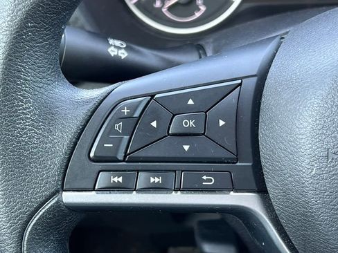 Used 2023 Nissan Sentra SV image 17