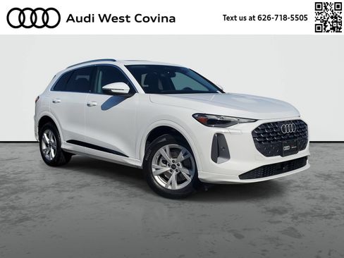 Used 2025 Audi Q5 Premium w/ Convenience Package AWD/4WD image 1