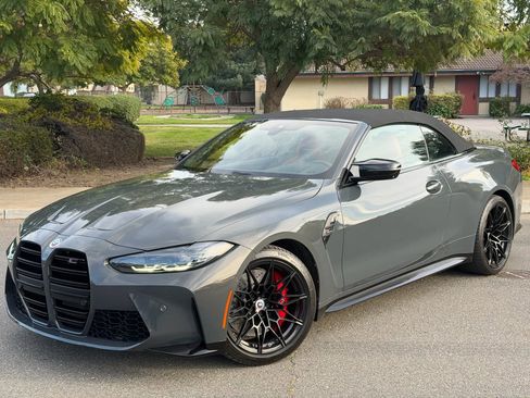 Used 2022 BMW M4 xDrive Competition w/ Executive Package image 17