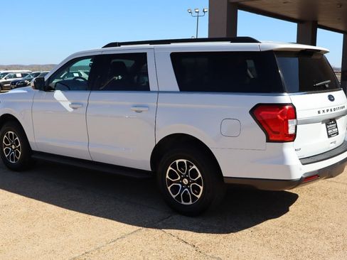 Used 2022 Ford Expedition Max XLT AWD/4WD image 3