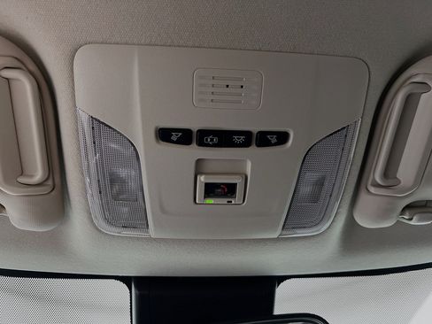 Used 2021 Toyota Corolla LE image 21