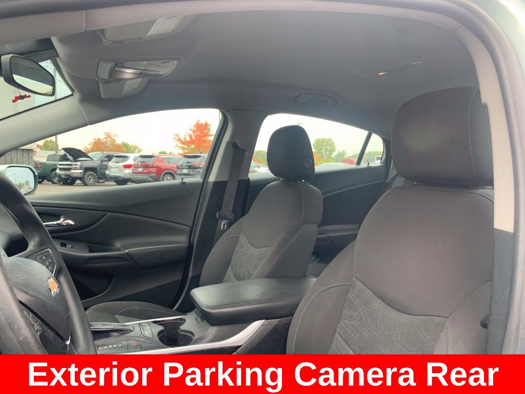 Used 2018 Chevrolet Volt LT w/ LPO, Blackout Package FWD image 10