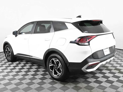 Used 2023 Kia Sportage LX FWD image 5