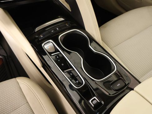 Used 2023 Buick Envision Preferred FWD image 8