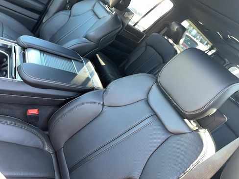 New 2026 Jeep Grand Wagoneer L Limited AWD/4WD image 8