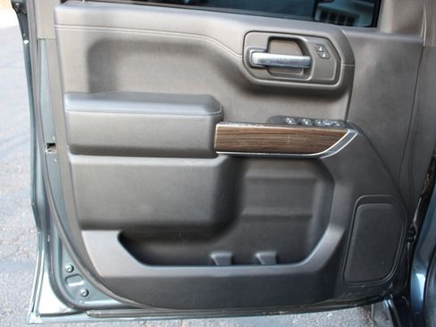 Used 2019 Chevrolet Silverado 1500 LT w/ All-Star Edition image 10