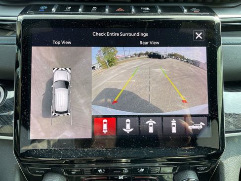 Used 2022 Jeep Grand Cherokee Trailhawk w/ Advanced Protech Group II image 20