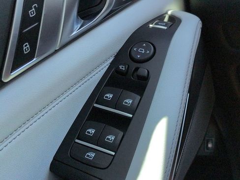 New 2026 BMW X5 xDrive50e w/ Climate Comfort Package AWD/4WD image 25
