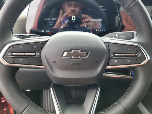 New 2026 Chevrolet Equinox LT FWD image 16