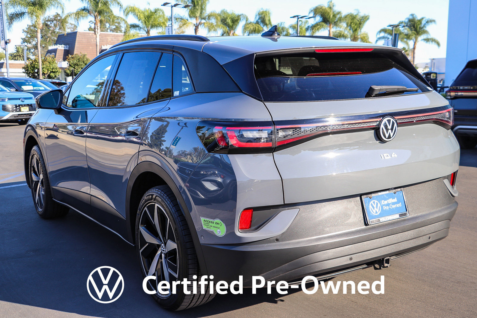 Used 2023 Volkswagen ID.4 Pro S AWD/4WD image 9