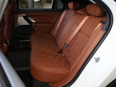 Used 2023 BMW 760i xDrive 760i xDrive w/ Executive Package image 24