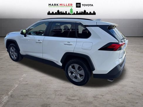 Certified 2025 Toyota RAV4 XLE AWD/4WD image 3