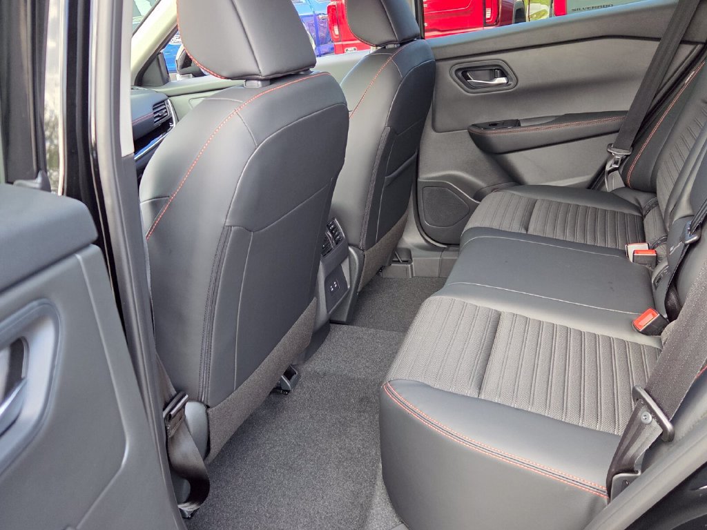 New 2026 Nissan Rogue SV AWD/4WD image 6
