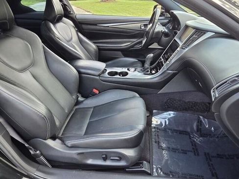Used 2017 INFINITI Q60 2.0t w/ Premium Plus Package 2.0T RWD image 21