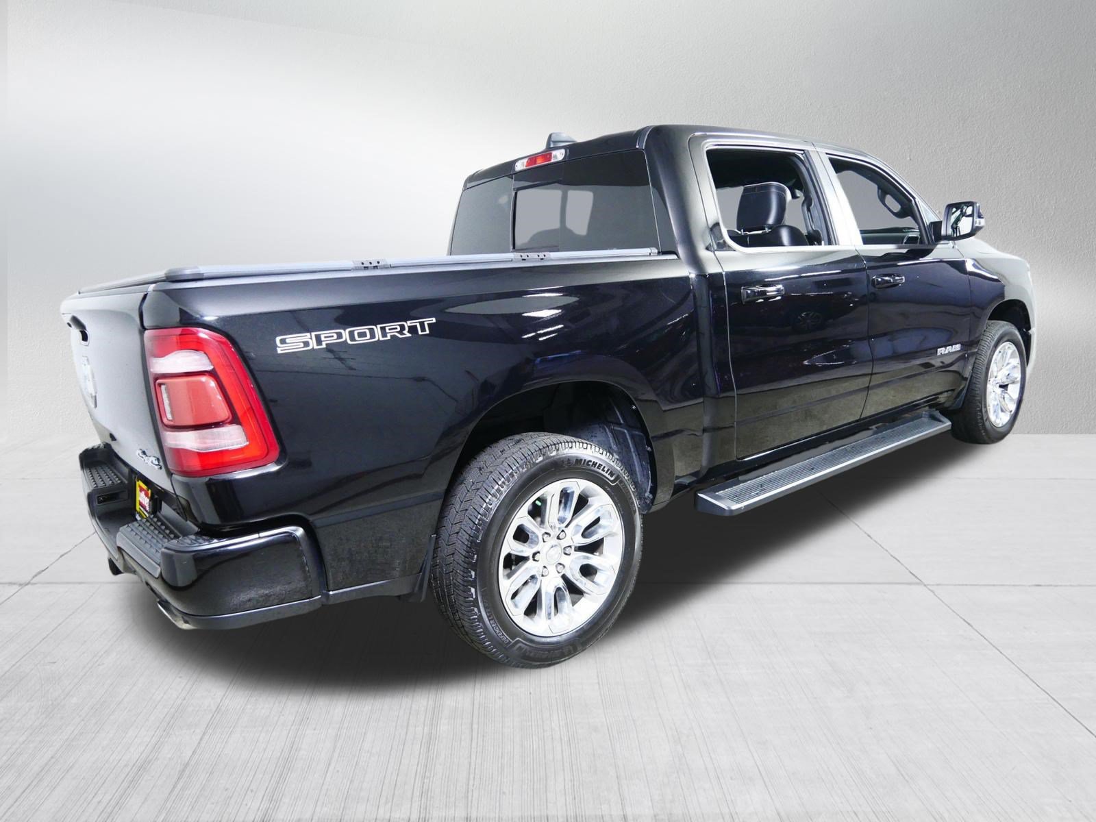 Used 2023 RAM 1500 Laramie AWD/4WD image 7