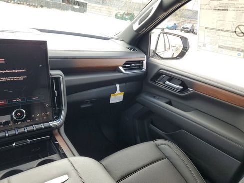 New 2026 GMC Yukon XL Denali w/ Sun & Power Step Package AWD/4WD image 15