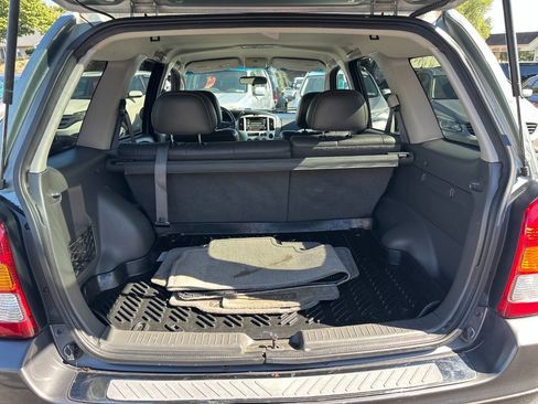 Used 2003 MAZDA Tribute ES image 26