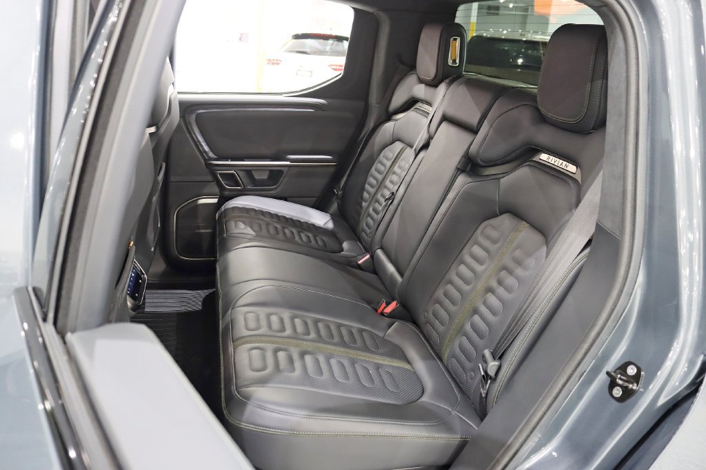Used 2022 Rivian R1T Adventure AWD/4WD image 26