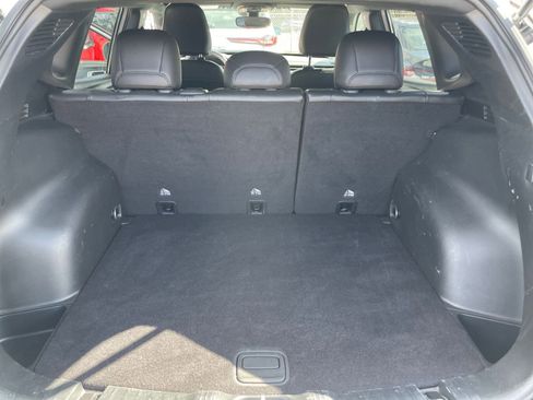 Used 2025 Jeep Compass Limited image 31