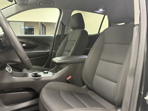 Used 2024 GMC Terrain SLE FWD image 13
