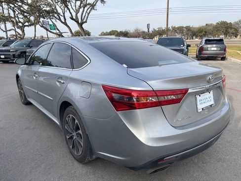 Used 2016 Toyota Avalon XLE Premium image 5