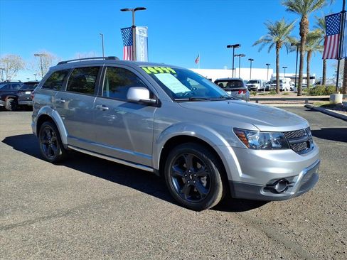 Used 2020 Dodge Journey Crossroad w/ Popular Equipment Group image 3