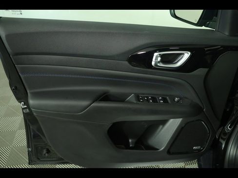 New 2026 Jeep Compass Limited w/ Sun, Sound & Navigation Group image 21