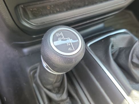 Used 2021 Jeep Wrangler Sport AWD/4WD image 17