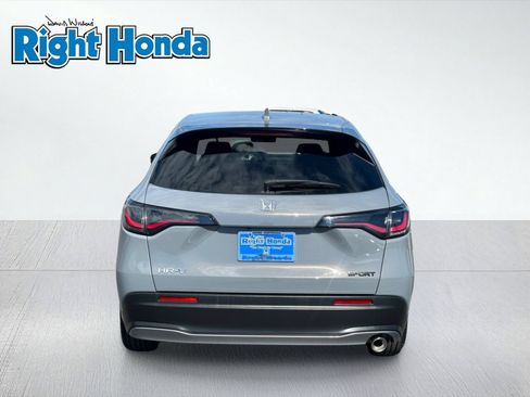 Certified 2025 Honda HR-V Sport image 11