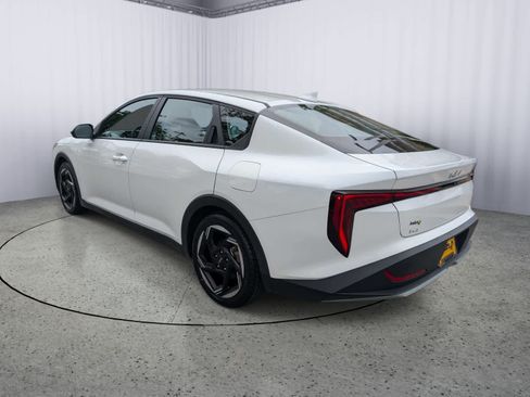 Used 2025 Kia K4 EX FWD image 5