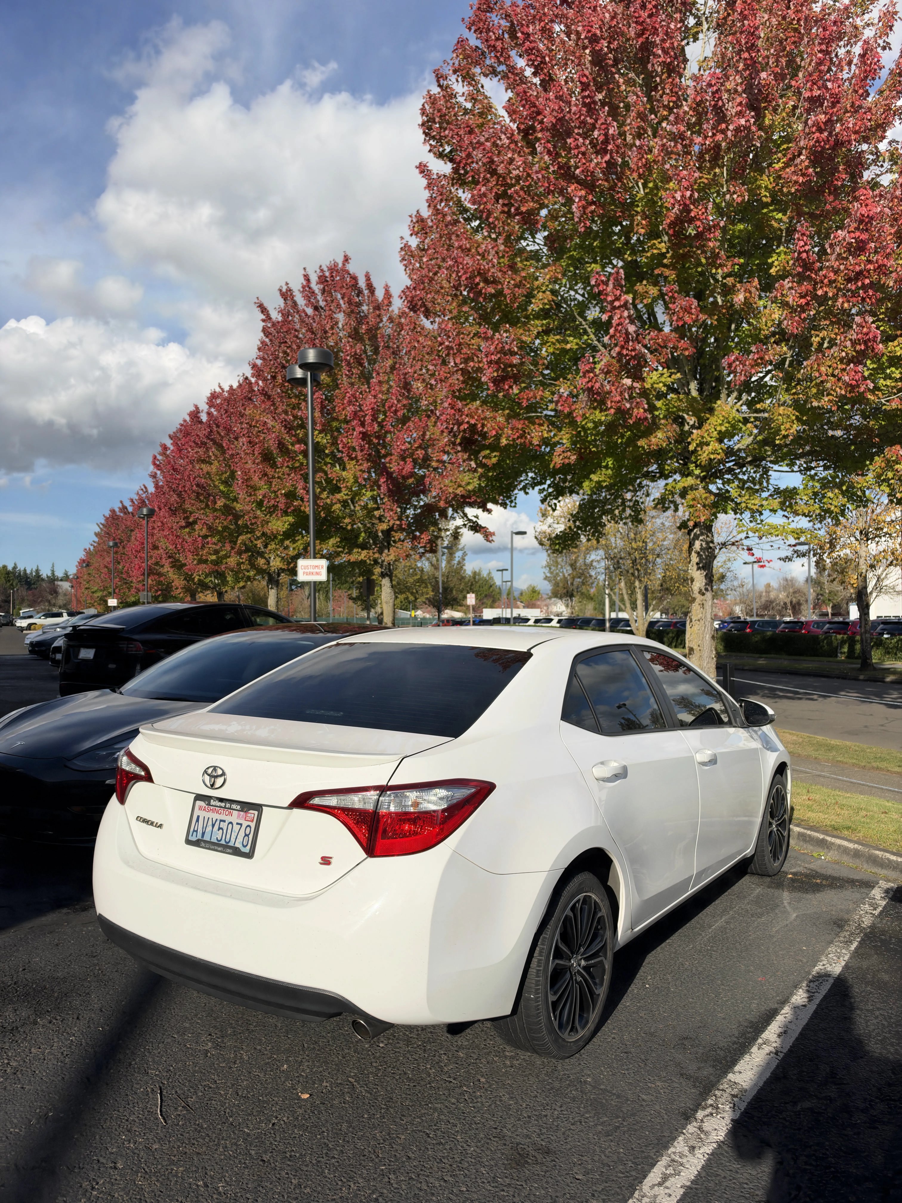 Used 2015 Toyota Corolla S FWD image 7