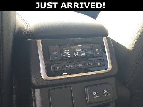 Used 2021 Subaru Ascent Limited w/ Technology Package image 13