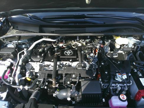 Used 2025 Toyota Corolla XLE image 44