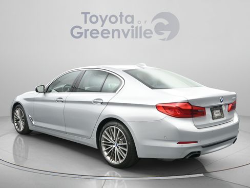 Used 2017 BMW 540i RWD image 10