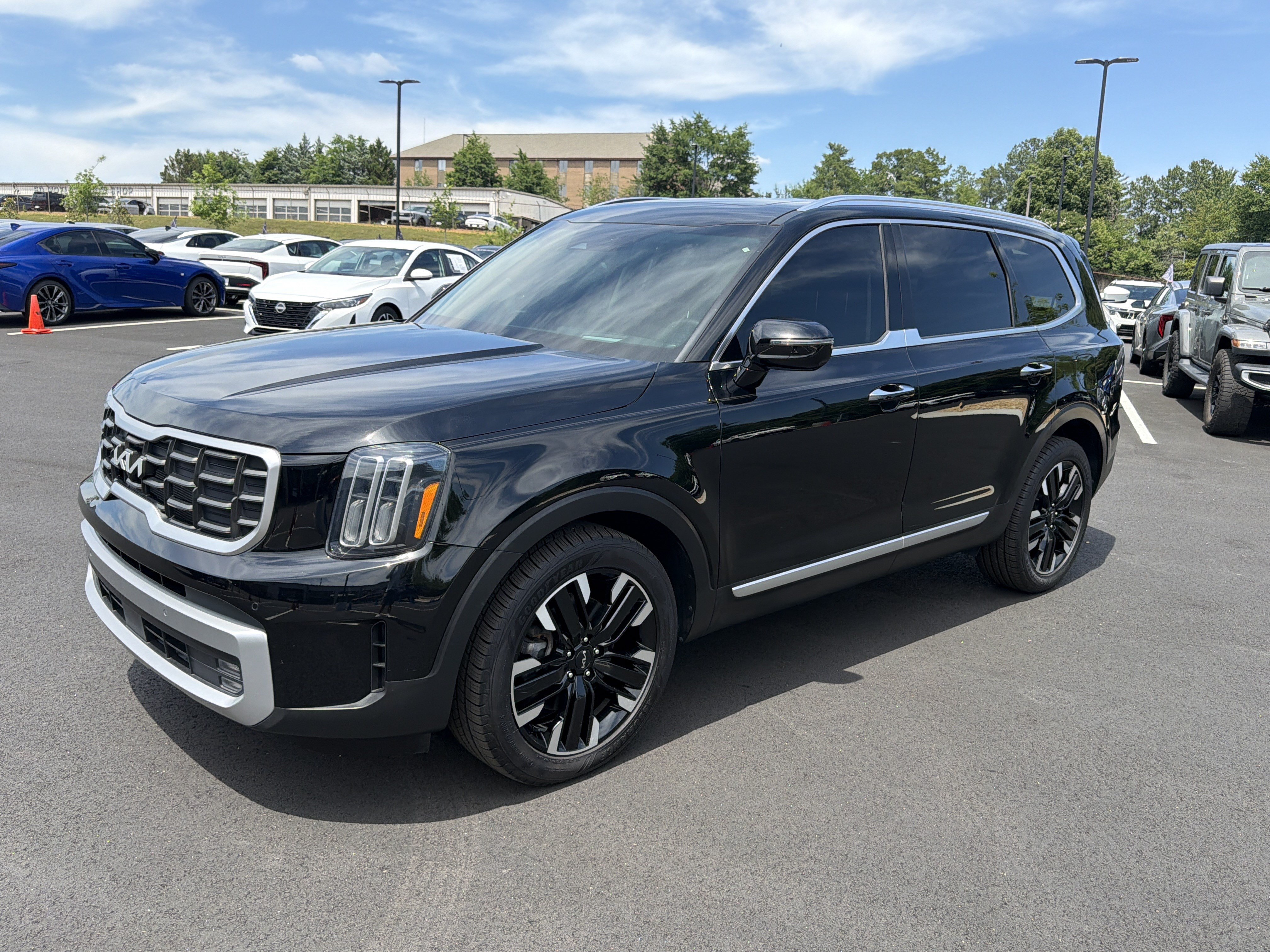 Certified 2023 Kia Telluride SX Prestige AWD/4WD image 3