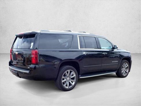 Used 2018 Chevrolet Suburban Premier AWD/4WD image 13