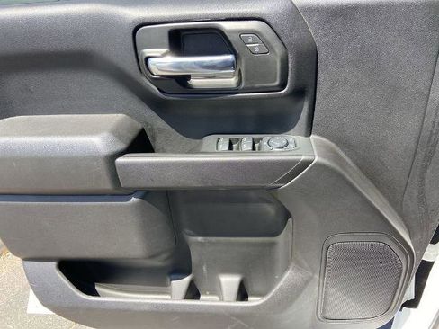 Used 2025 Chevrolet Silverado 1500 Custom AWD/4WD image 17