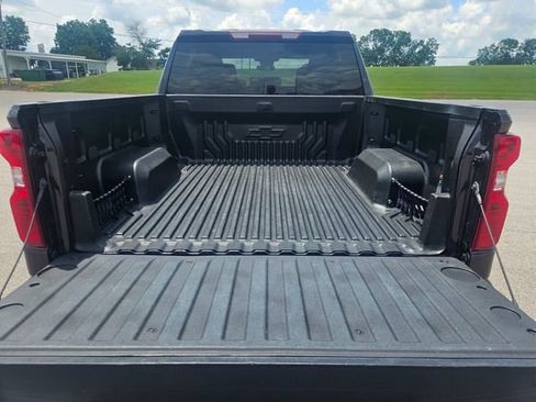 Used 2023 Chevrolet Silverado 1500 LT AWD/4WD image 22