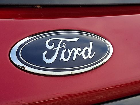Certified 2025 Ford Explorer ST-Line w/ Premium Package RWD image 31