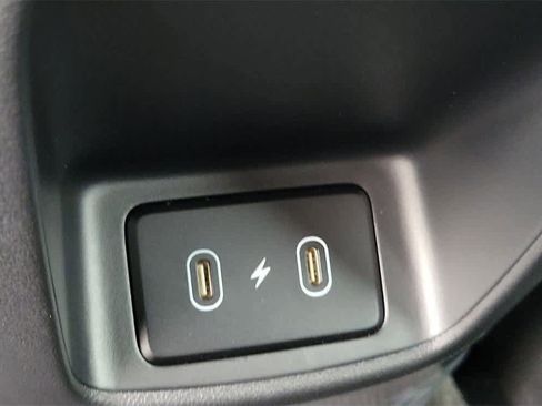 New 2025 Hyundai Elantra SE image 12