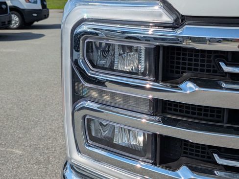 Certified 2024 Ford F250 Lariat w/ Chrome Package AWD/4WD image 10
