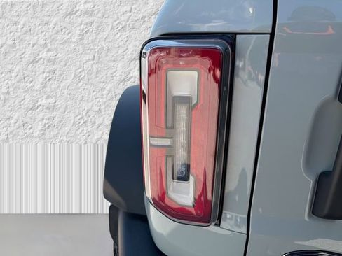 Used 2024 Ford Bronco Wildtrak image 10