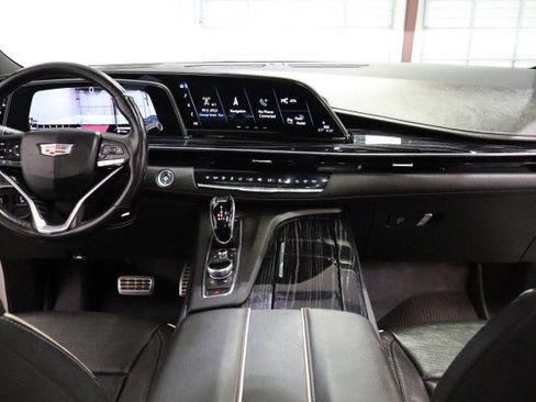 Used 2023 Cadillac Escalade Sport w/ Touring Package AWD/4WD image 7