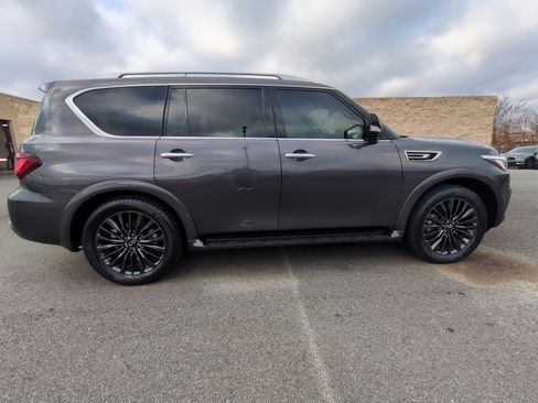 Used 2023 INFINITI QX80 Premium Select w/ Cargo Package image 3